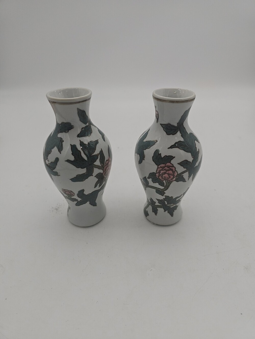 Vtg Pair Chinese Porcelain 6" Bud Vases Chinoiserie Pink Peony Flower Blue Leave
